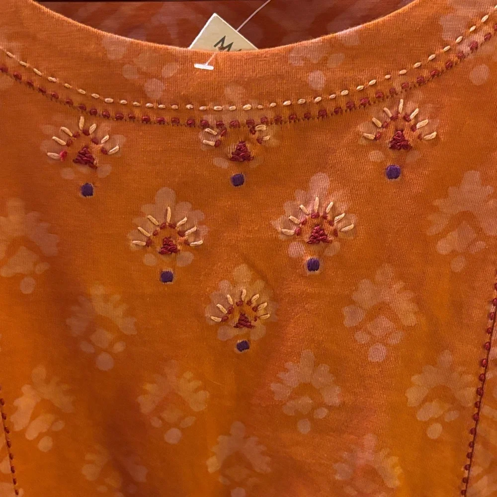 NWT Marketplace Handwork of India Embroidered Orange Top - Picture 4 of 8